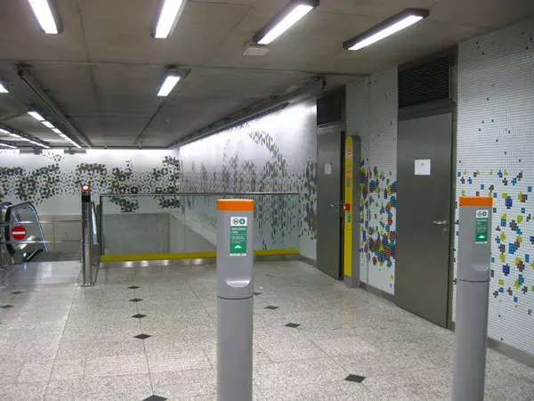 4-es metró, Kálvin tér