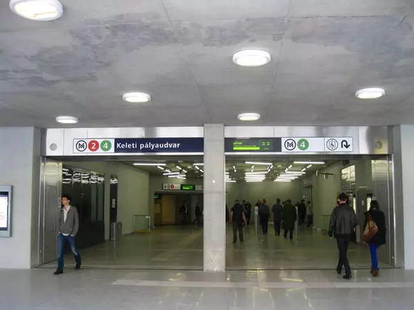 4-es metró, Keleti pályaudvar