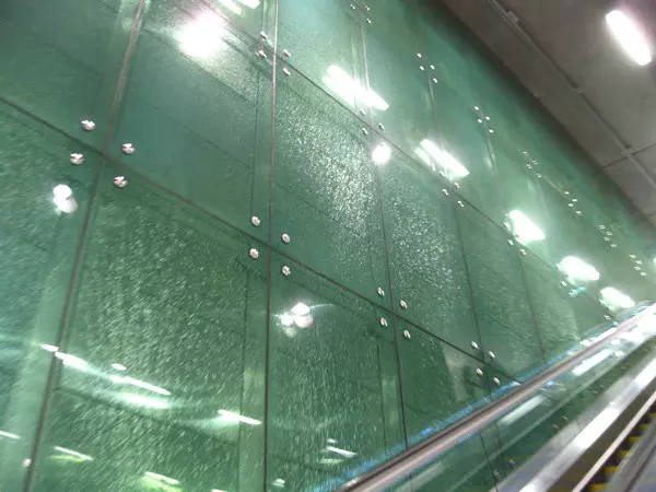 4-es metró, Újbuda-központ