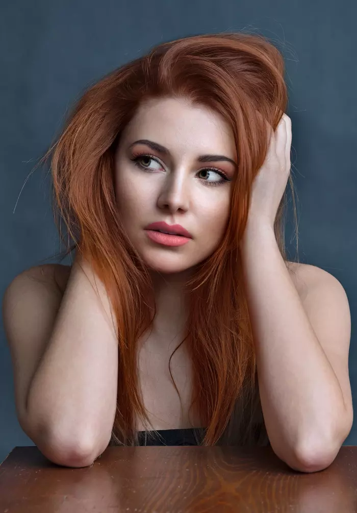 Vörös hajú, szép nő - Január havi pszichoroszkóp