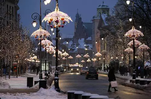 Lengyelország, Varsó, karácsonyi díszkivilágítás