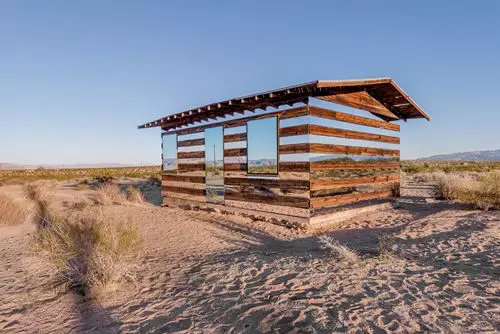 Lucid Stead, Phillip K. Smith alkotsa